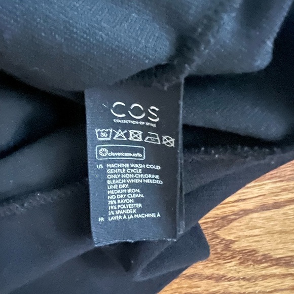 COS Oversized Black Top - Size XS - Picture 4 of 4